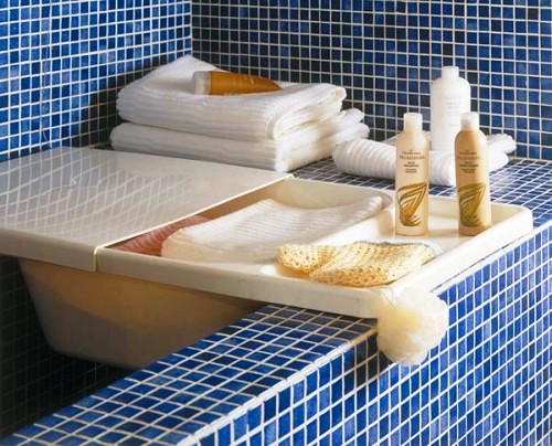 storage-ideas-small-bathroom-16