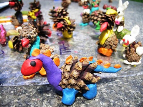 дракон из шишки своими руками
