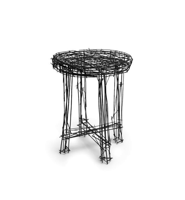 стол из проволоки из серии Drawing series