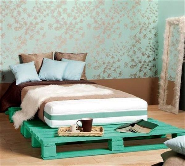 бирюзовый каркас кровать своими руками из палет