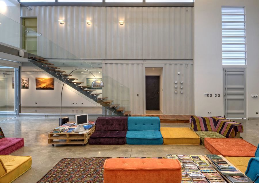 house-8-shipping-containers-09