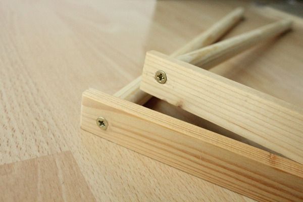 складна стійка для журналів своїми руками