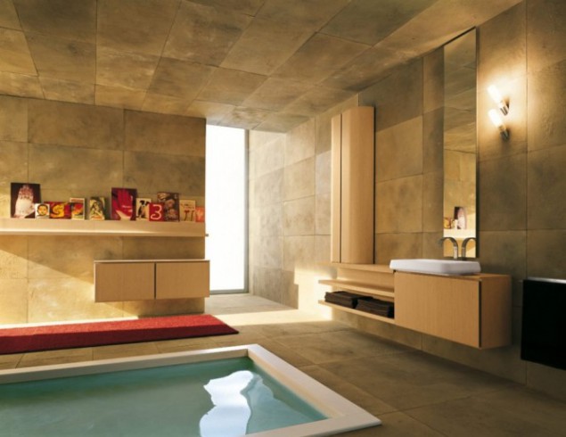 золотистий інтер'єр із вбудованою ванною