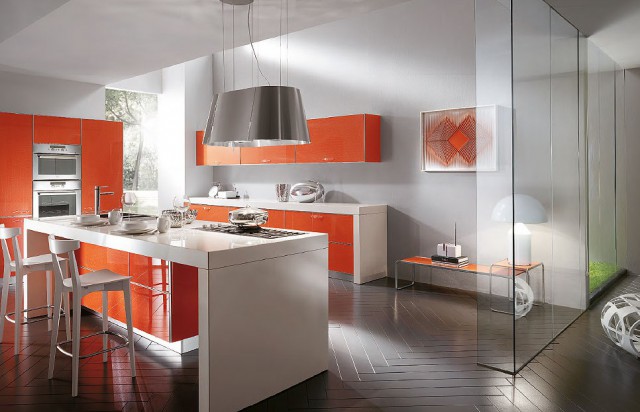 biało-pomarańczowe wnętrze kuchni Crystal, Scavolini