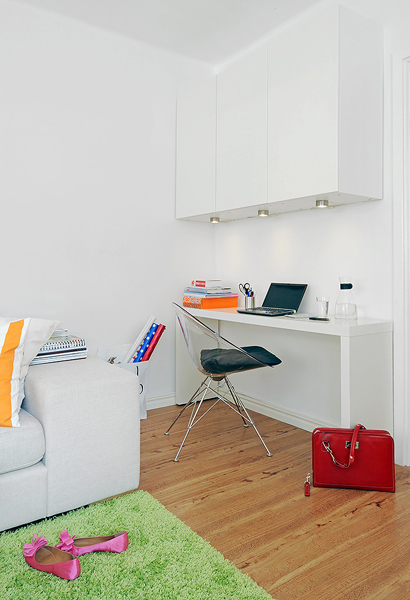 compact-home-offices-in-small-apartments-25
