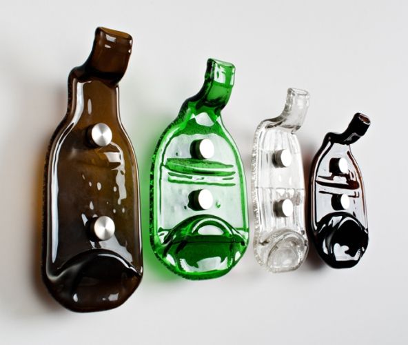 крючки для одежды из стеклянных бутылок