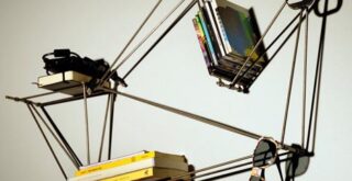 полиця з прутів