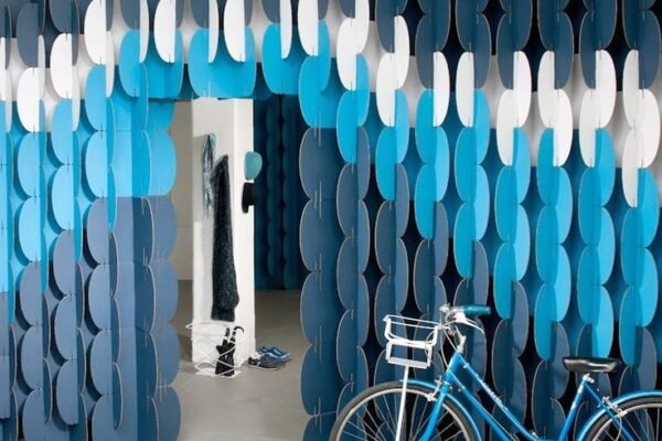 разноцветная ширма из картона