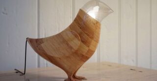 настільний світильник у вигляді пташки