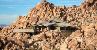 незвичайна резиденція у національному парку Joshua tree, Каліфорнія